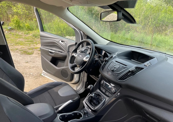 Ford Kuga cena 46700 przebieg: 164000, rok produkcji 2015 z Mikołów małe 254